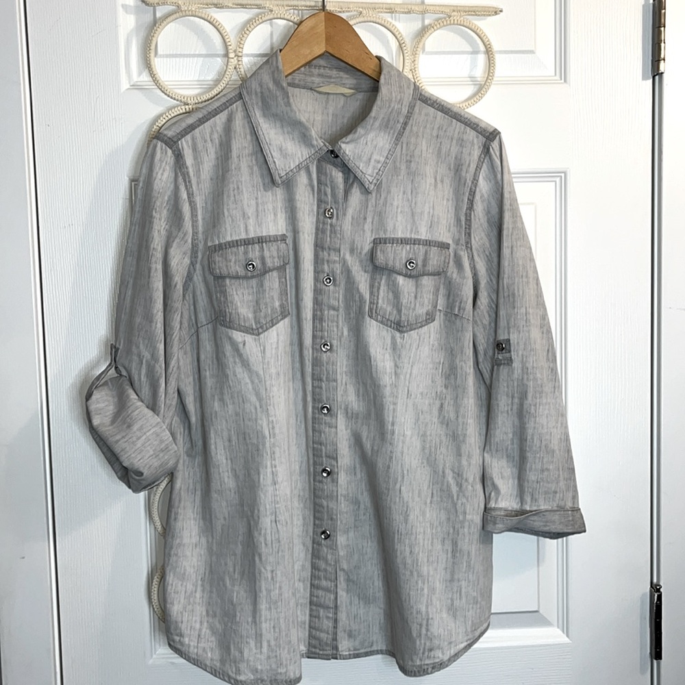 Brina & Em button up shirt Women’s L denim style gray roll-up sleeve